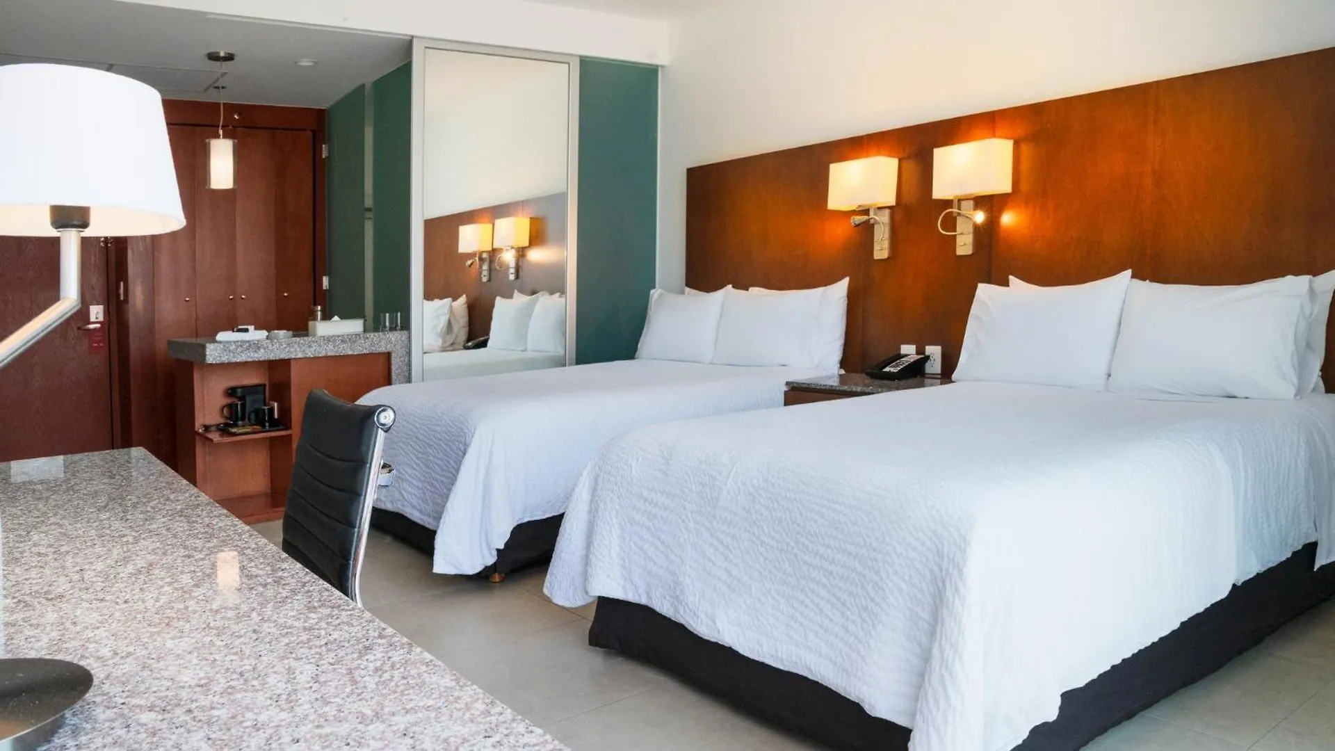 Hotel Fiesta Inn Playa Del Carmen